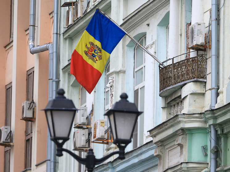 Оппозиция обвиняет власти Молдавии в социальной деградации