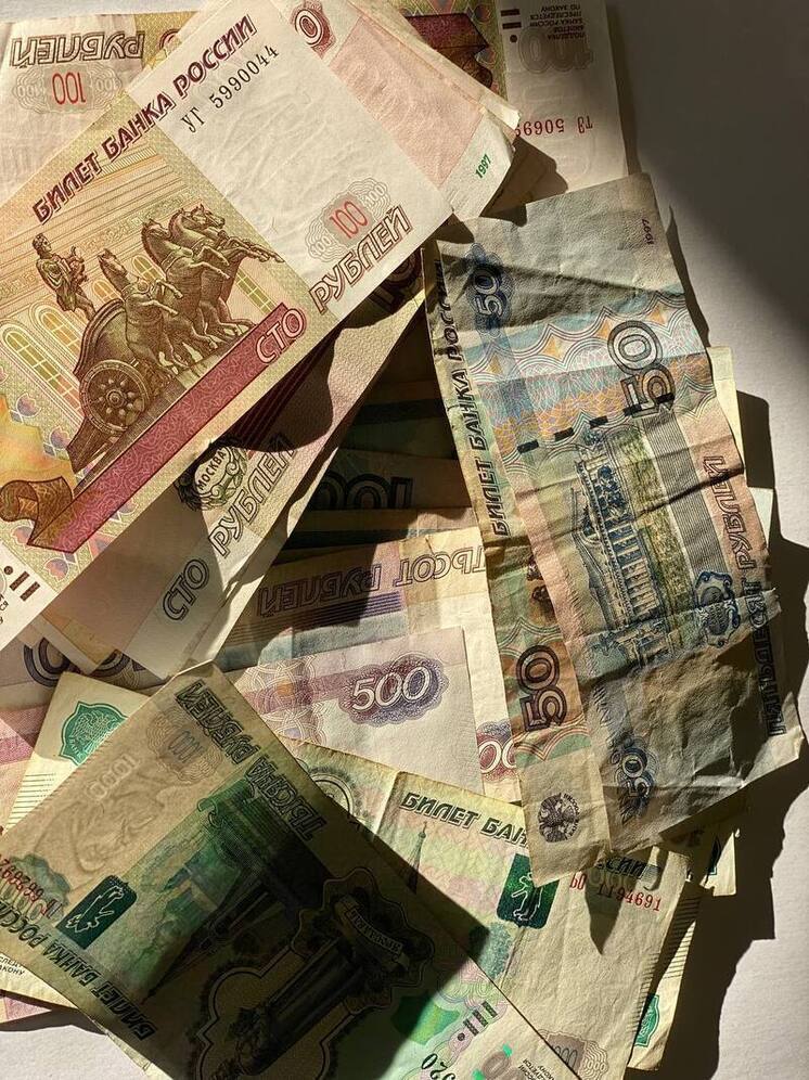 МРОТ в России с 1 января 2026 года вырос до 27 093 рублей