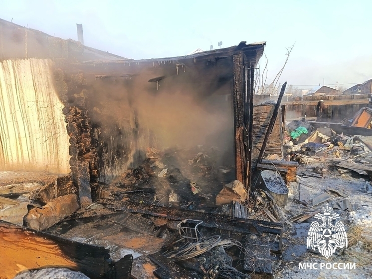 В столице Тувы 50-летний мужчина погиб в доме, сгоревшем из-за неисправной электропроводки