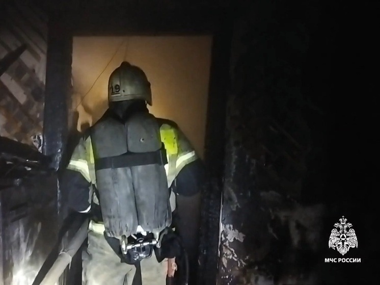 В Феодосии при ночном пожаре в жилом доме погиб человек