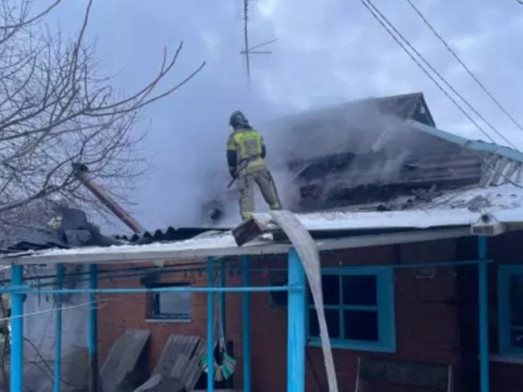 В Волгодонске частный дом сгорел из-за неисправной печи