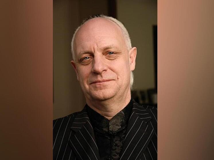 Британский медиум Крейг Гамильтон-Паркер, за ряд сбывшихся предсказаний прозванный «новым Нострадамусом», поделился своими видениями на 2026 год, и они полны порой мрачных красок