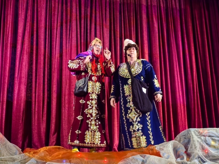 Восточные мотивы легли в основу новогоднего спектакля в Воловском округе