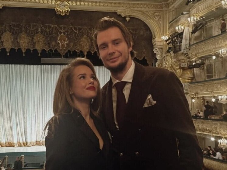 Казахстанский теннисист Бублик встретил Новый год в Петербурге