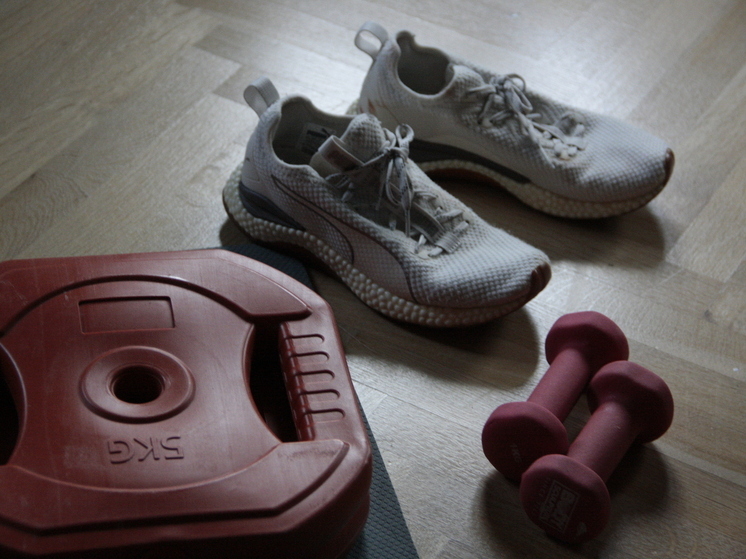 Аюрведа сегодня на волне интереса. К древней индийской системе обращаются те, кто ищет способы снизить уровень стресса, навести порядок в повседневной жизни и обрести ощущение устойчивости в постоянной спешки. Но действительно ли эти практики работают?