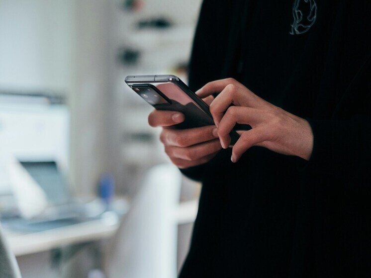 Эксперт напомнил жителям Липецкой области, как безопасно очистить смартфон