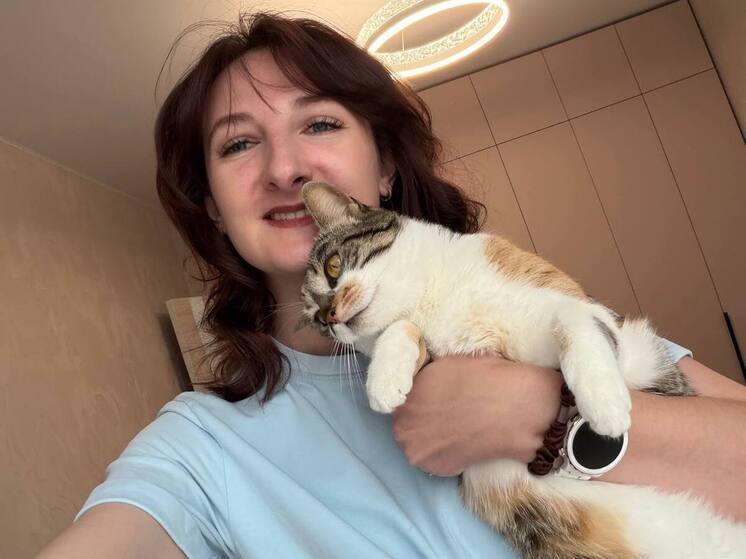 Советница рязанского губернатора взяла из приюта больную кошку