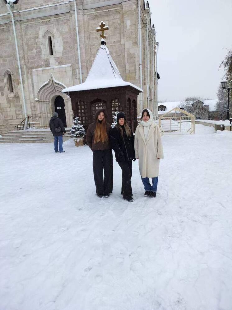 Новогодние экскурсии для паломников прошли в серпуховском Владычнем монастыре