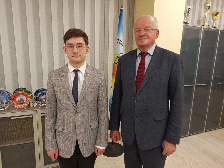 В Калужской области обновили молодёжное правительство