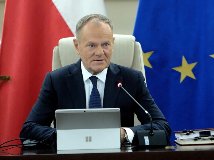 Fakt: польские депутаты обвинили премьера Туска в попытке переписать историю страны