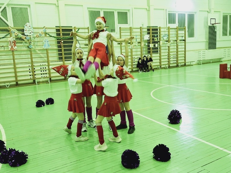 В селе Оксино провели спортивный «Ретро Новый год»