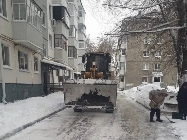 Курганцы могут пожаловаться на уборку снега в администрацию города