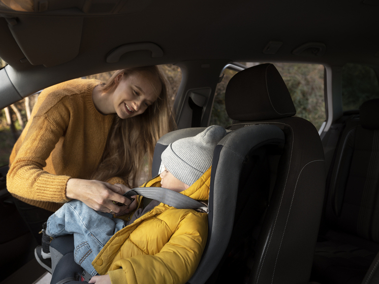 С 9 января штрафы за перевозку детей без автокресла вырастут в полтора-два раза