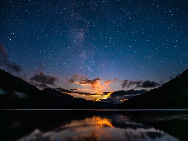 Жители Алтайского края могут увидеть метеорный поток Квадрантиды 4 января