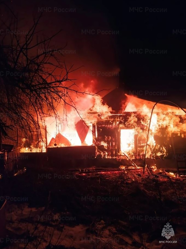 В тарусской Больсуново потушили пожар в жилом доме