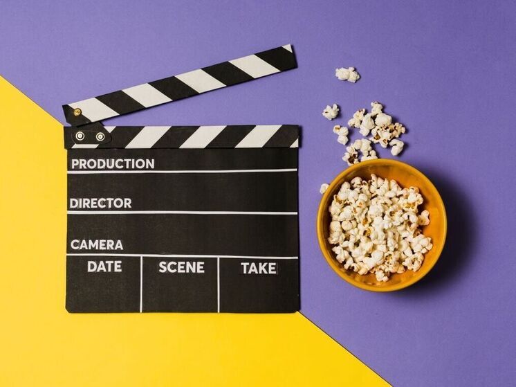 Экранизации классики и бестселлеров, телеверсии большого кино, шутки самого разного калибра, мечи, пистолеты, щедрая порция феминизма