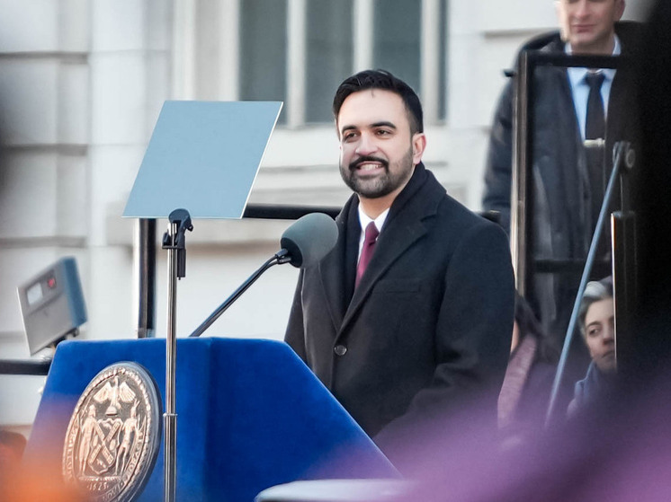 Новый мэр Нью-Йорка Зохран Мамдани обвинен в подливании «антисемитского бензина в огонь»