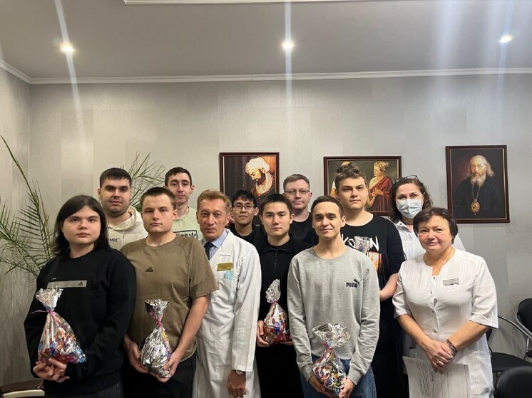 Студентов-медиков Хакасии поздравили с новогодними праздниками