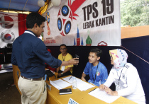 Поддерживаемая военными партия в Мьянме лидирует на первых после переворота выборах, вокруг которых возникло много споров