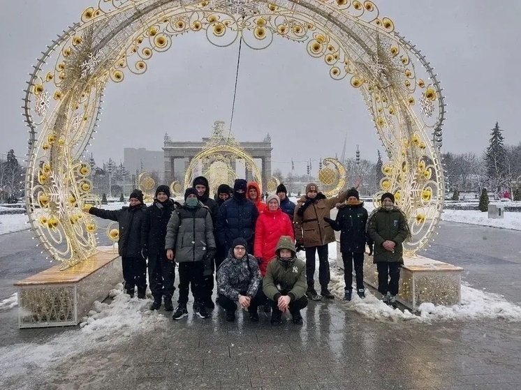 Обучающиеся Вяземской школы-интерната побывали в Москве на шоу Татьяны Навки