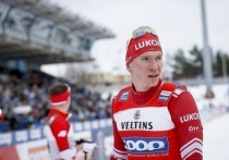 Трёхкратный олимпийский чемпион Александр Большунов возобновил тренировки после перенесённого гриппа А (Н3N2) и готовится к участию в шестом этапе Кубка России в Казани (15–18 января 2026). Ранее он пропустил пятый этап в Кирово-Чепецке и «Гонку Чемпионов» в Рязани. Сезон 25/26 омрачён рядом дисциплинарных инцидентов, однако его возвращение на старт подтверждено тренерским штабом.