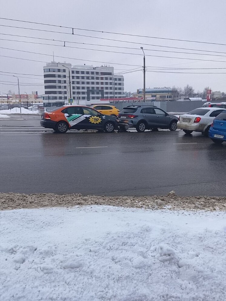 ДТП на Демидовской плотине в Туле остановило движение трамваев