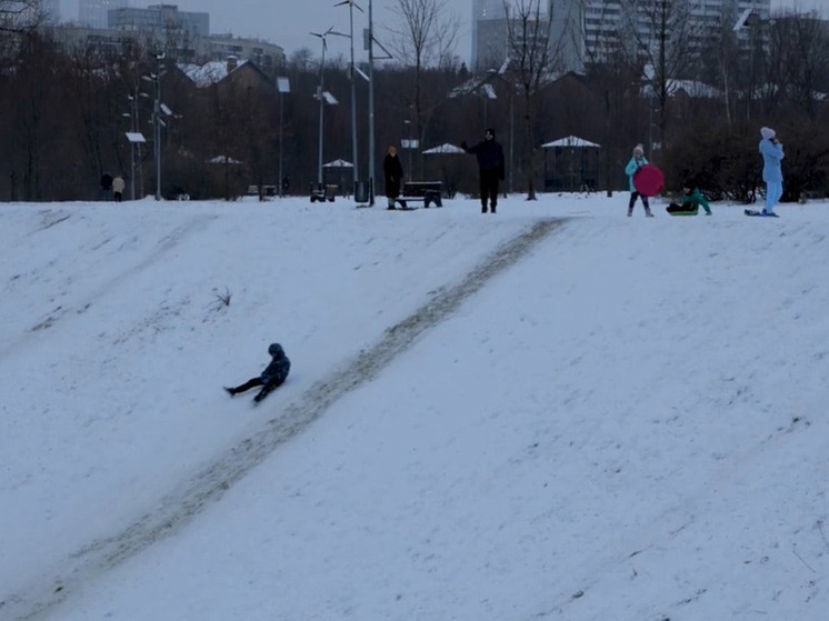 Белгородцам напомнили правила безопасности при катании на «ватрушках»
