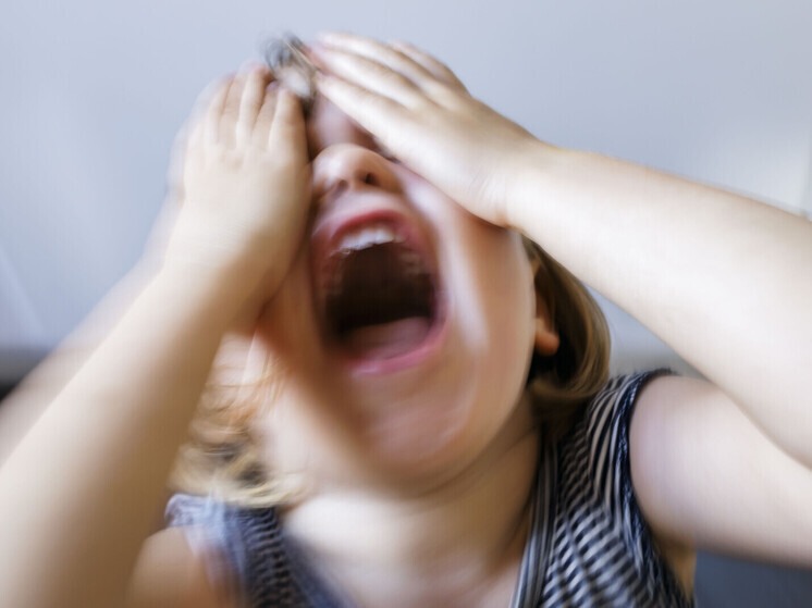 В Петербурге мать подвергает ребенка психологическому и физическому насилию