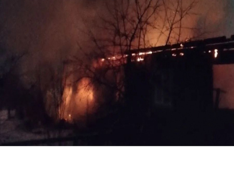 Сильный пожар в Лахденпохском районе сгорел жилой дом в Хийтоле