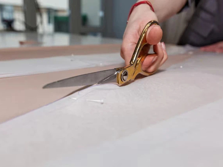 Почему жителям Калмыкии завтра не следует пользоваться ножницами