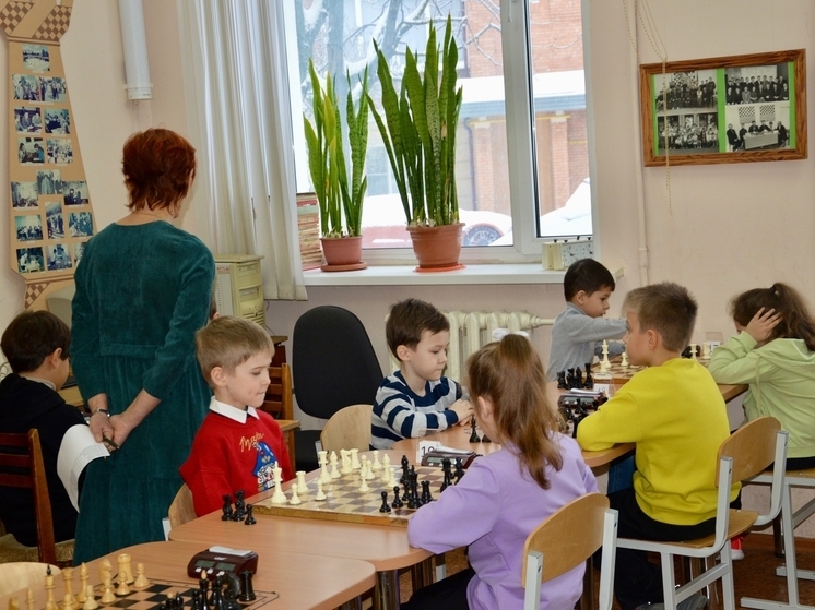 Новогодний шахматный турнир начался в Орле