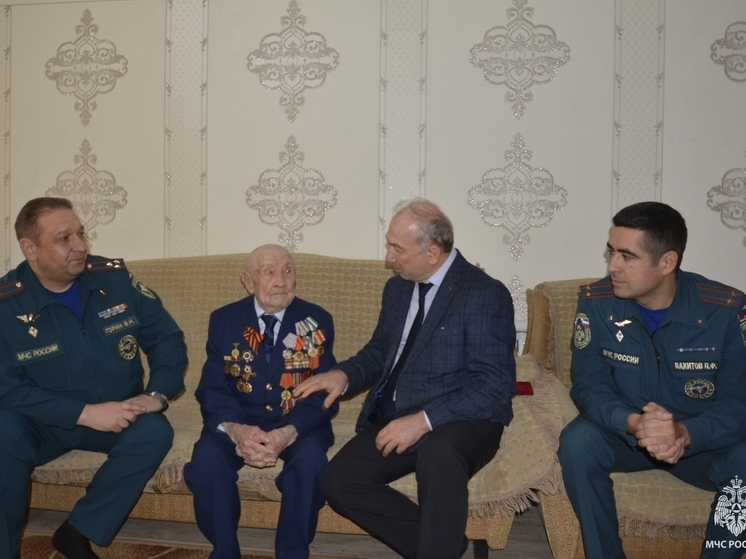 Ветерана МЧС Башкирии поздравили со 101-летием