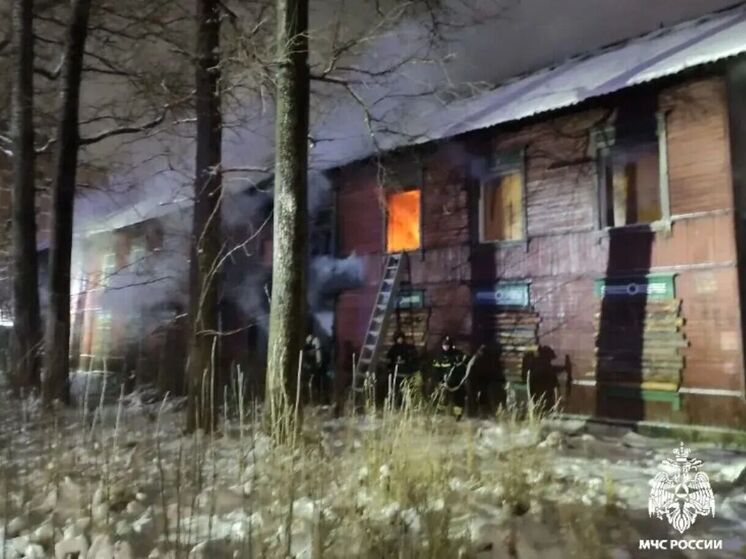 Еще одна костромская заброшка горела сегодня в Костроме рано утром