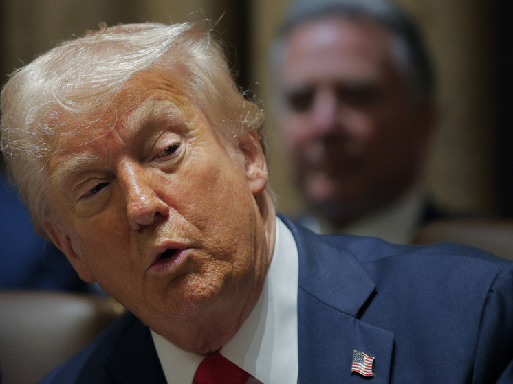 Трамп заявил, что не в восторге от Путина из-за затянувшихся переговоров