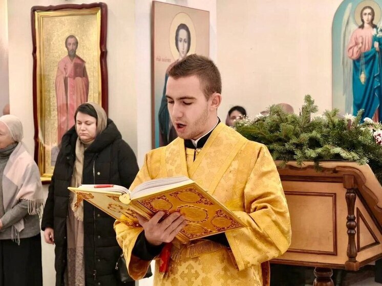 В храме святых апостолов Петра и Павла состоялось архиерейское богослужение