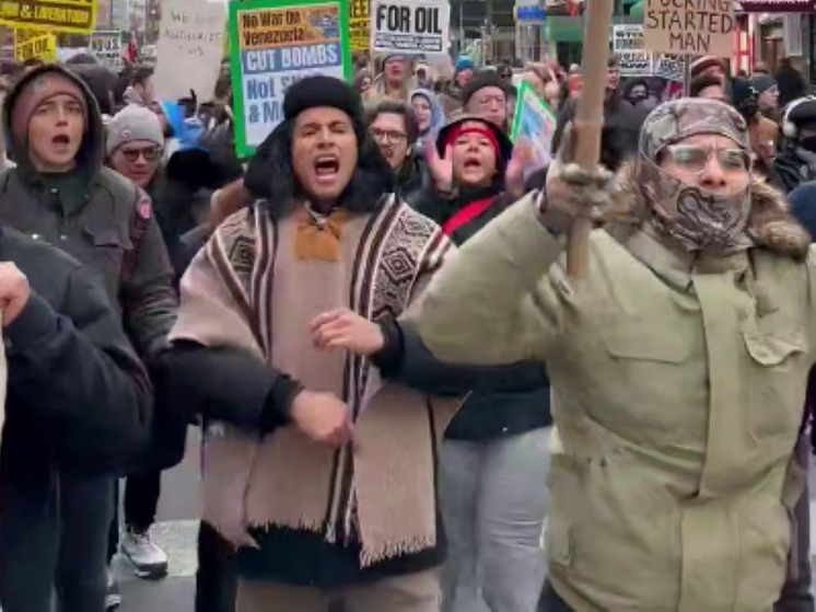 Жители Нью-Йорка и Вашингтона вышли на акции солидарности с Венесуэлой