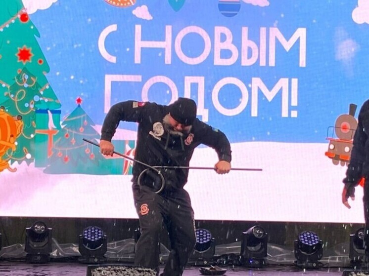 «Русские богатыри» поразили мощью в центре Тулы