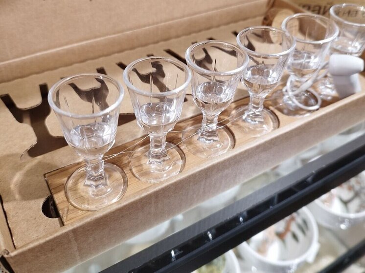 Калининградцам напомнили, когда пора вызвать скорую при отравлении алкоголем