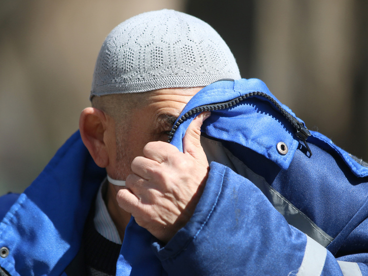 ФССП: из России в 2025 году принудительно выдворили более 54 тыс. мигрантов