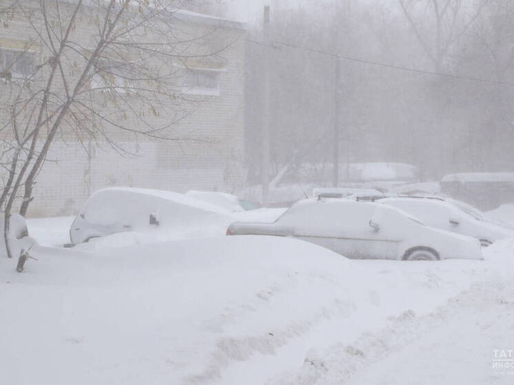 Гидрометцентр Татарстана: Метели не утихнут до утра понедельника