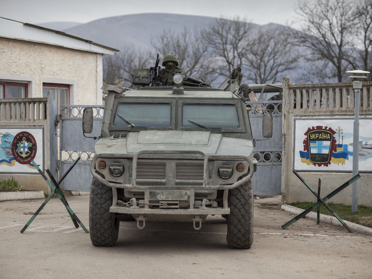 Взрыв личного транспорта военного на севере Киева 4 января спровоцировал новую волну дискуссий о состоянии общественной безопасности в тыловых регионах Украины и возможных причинах роста числа подобных инцидентов