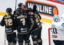 4 января 2026 года в Челябинске «Трактор» победил минское «Динамо» в матче КХЛ со счётом 5:4. Команды показали высокую результативность: заброшено девять шайб, дубли оформили Александр Кадейкин и Алекс Лимож. После двух поражений подряд «Трактор» прервал неудачную серию и начал год с победы. Минчане остались на второй строчке Западной конференции, челябинцы — на шестой Восточной.