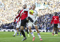 4 января 2026 года в 20-м туре АПЛ «Лидс Юнайтед» и «Манчестер Юнайтед» сыграли вничью 1:1. На гол Брендена Ааронсона (62-я минута) ответил Матеус Кунья (65-я), воспользовавшись передачей вышедшего на замену Джошуа Зиркзее. Первый тайм прошёл без голов, у «Манчестера» отменили взятие ворот из-за офсайда. Во втором тайме обе команды создали ряд опасных моментов, но победитель так и не был выявлен. «Манчестер Юнайтед» временно поднялся на пятое место, «Лидс» остался 16-м.