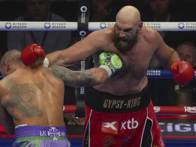 Бывший чемпион мира в тяжелом весе Тайсон Фьюри из Великобритании заявил в воскресенье, что вернется из отставки в этом году для своего первого боя после поражения от Александра Усика в декабре 2024 года