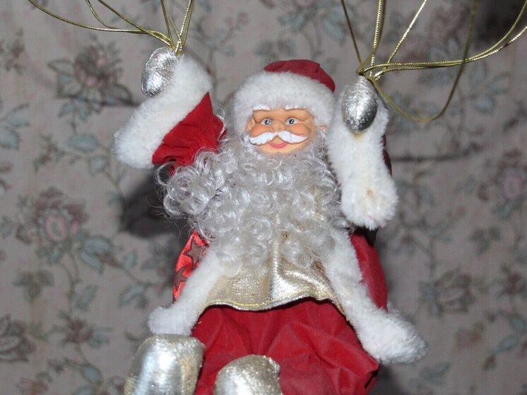 Обычно активная и непоколебимая вера в Деда Мороза у детей начинается с трех лет