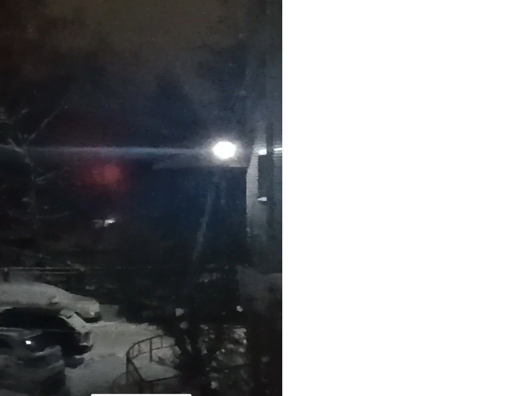 Жилой дом горит сейчас в Петрозаводске