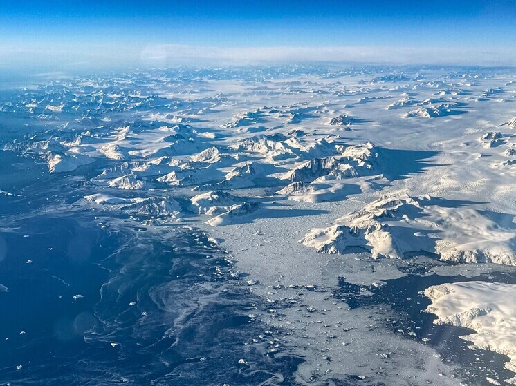 Reuters: премьер-министр Дании Фредериксен призвала Трампа перестать угрожать Гренландии