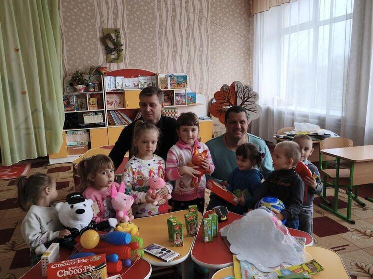 Рязанские друзья привезли развивающие подарки в детский сад Чаплинского округа