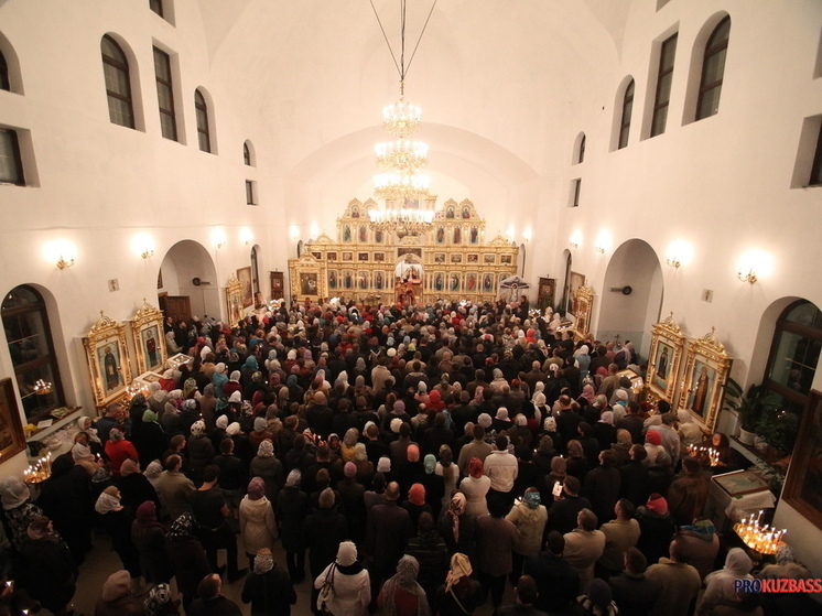 Стало известно расписание ночных богослужений на Рождество в Новокузнецке