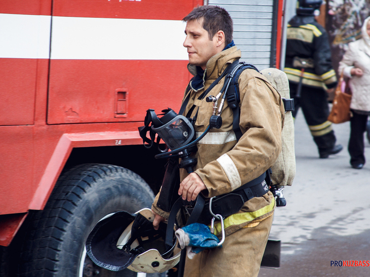 Неисправный обогреватель привел к крупному пожару на улице Мозжухинской